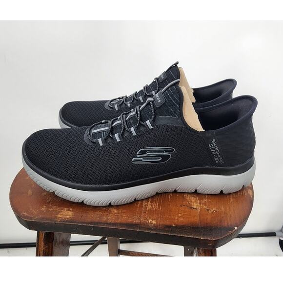 New NWOB Men's Skechers Slip Ins Air Cooled Memory Foam Black Sneakers Size 9 - Picture 1 of 7